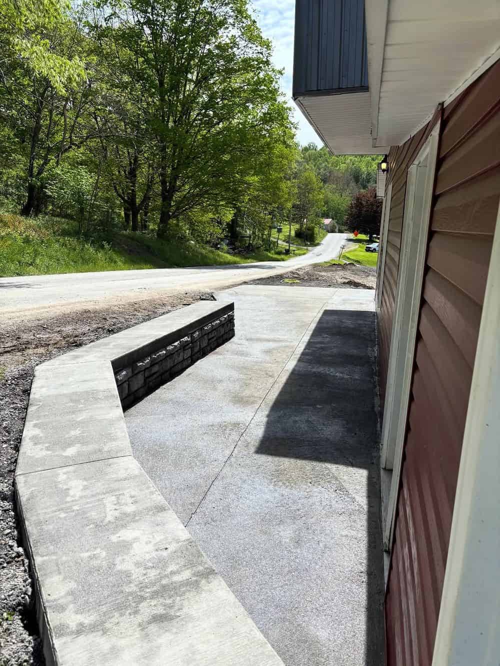 Retaining Walls image